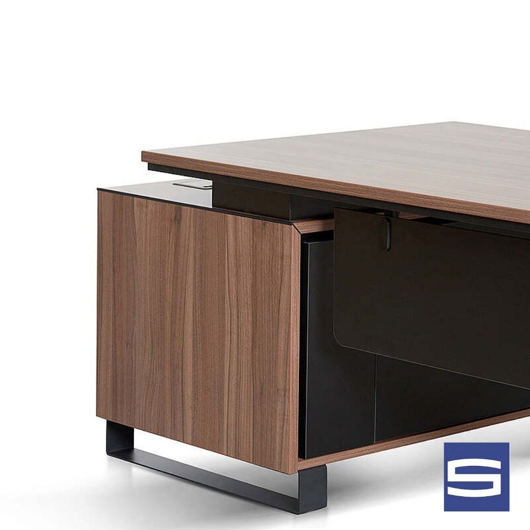 Alpha Executive Desk - Image 3